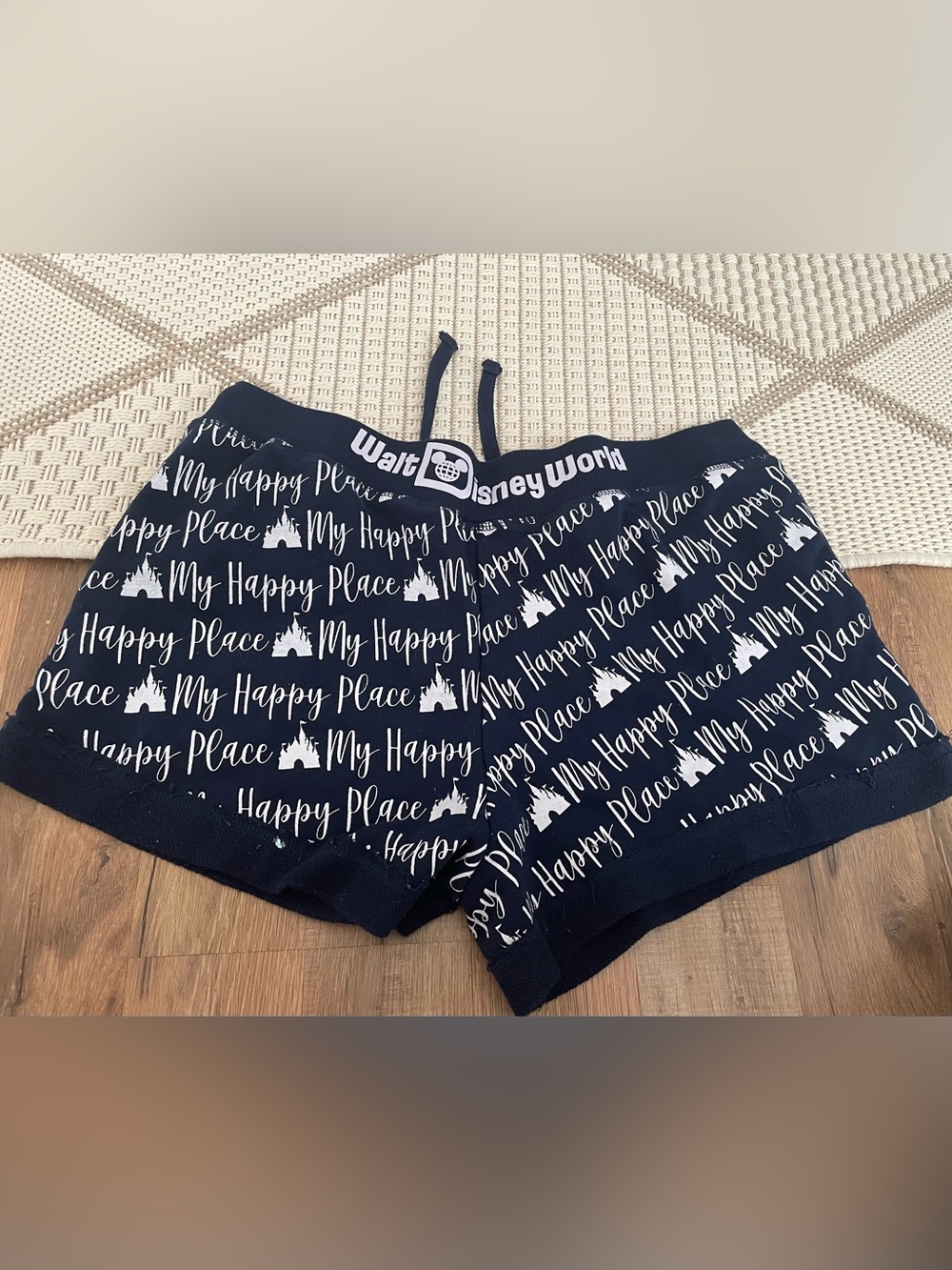 Disney Parks Lounge Shorts Womens Large All Over "My Happy Place" & Castle Print
